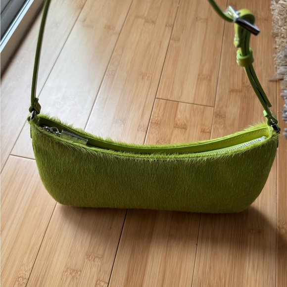 Jacquemus Le Bisou Bag- Neon Green - Picture 12 of 13